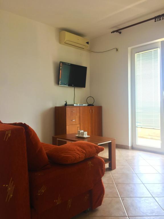 Milmaris Apartments Tivat Buitenkant foto