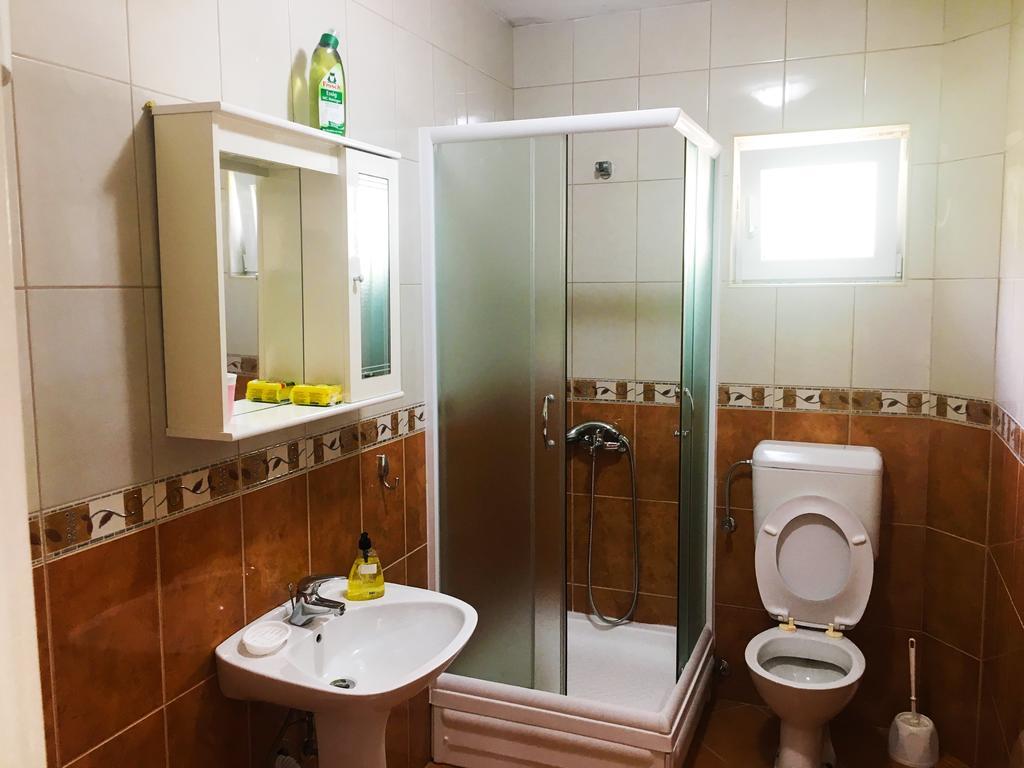 Milmaris Apartments Tivat Buitenkant foto