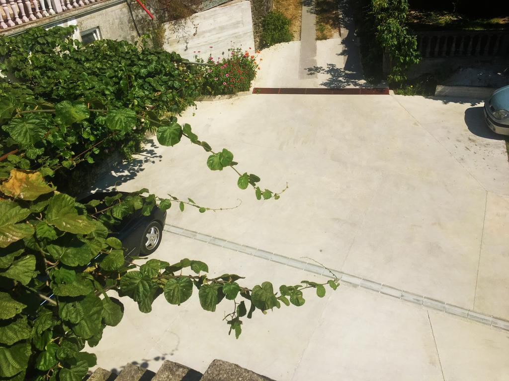 Milmaris Apartments Tivat Buitenkant foto